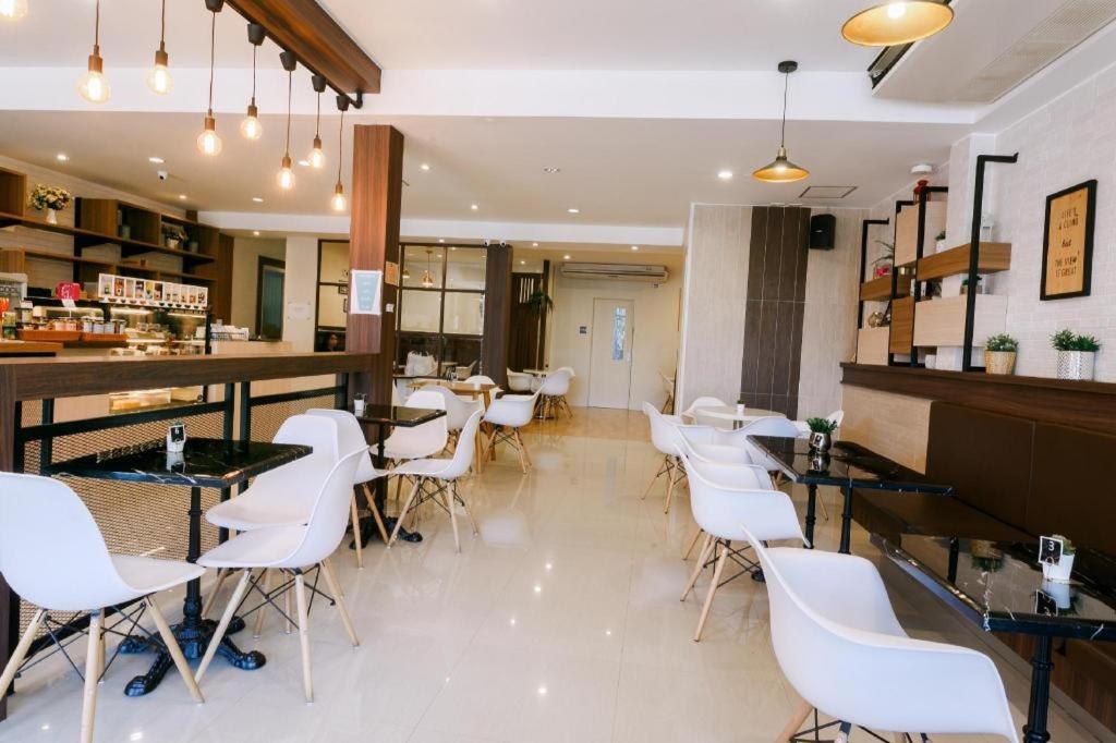 City Park Hotel Фаталунг Екстериор снимка