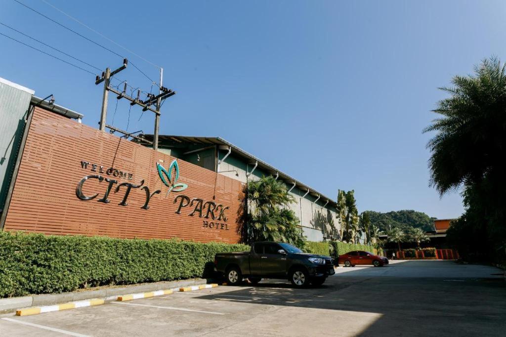 City Park Hotel Фаталунг Екстериор снимка