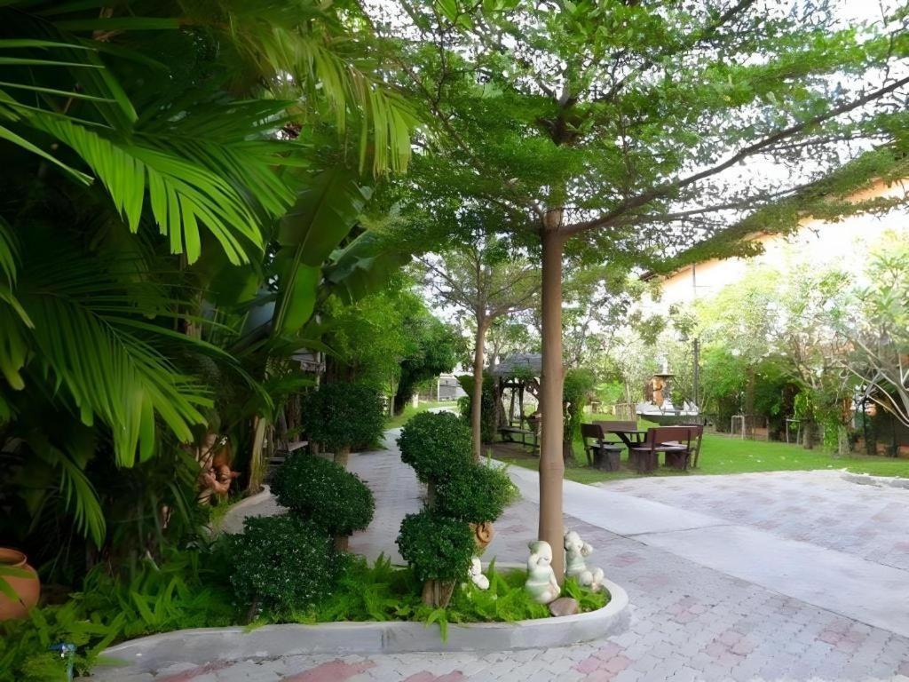 City Park Hotel Фаталунг Екстериор снимка