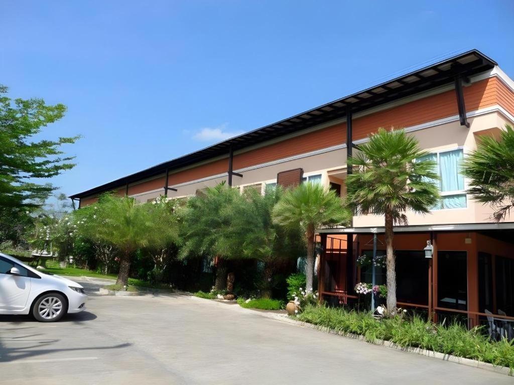 City Park Hotel Фаталунг Екстериор снимка